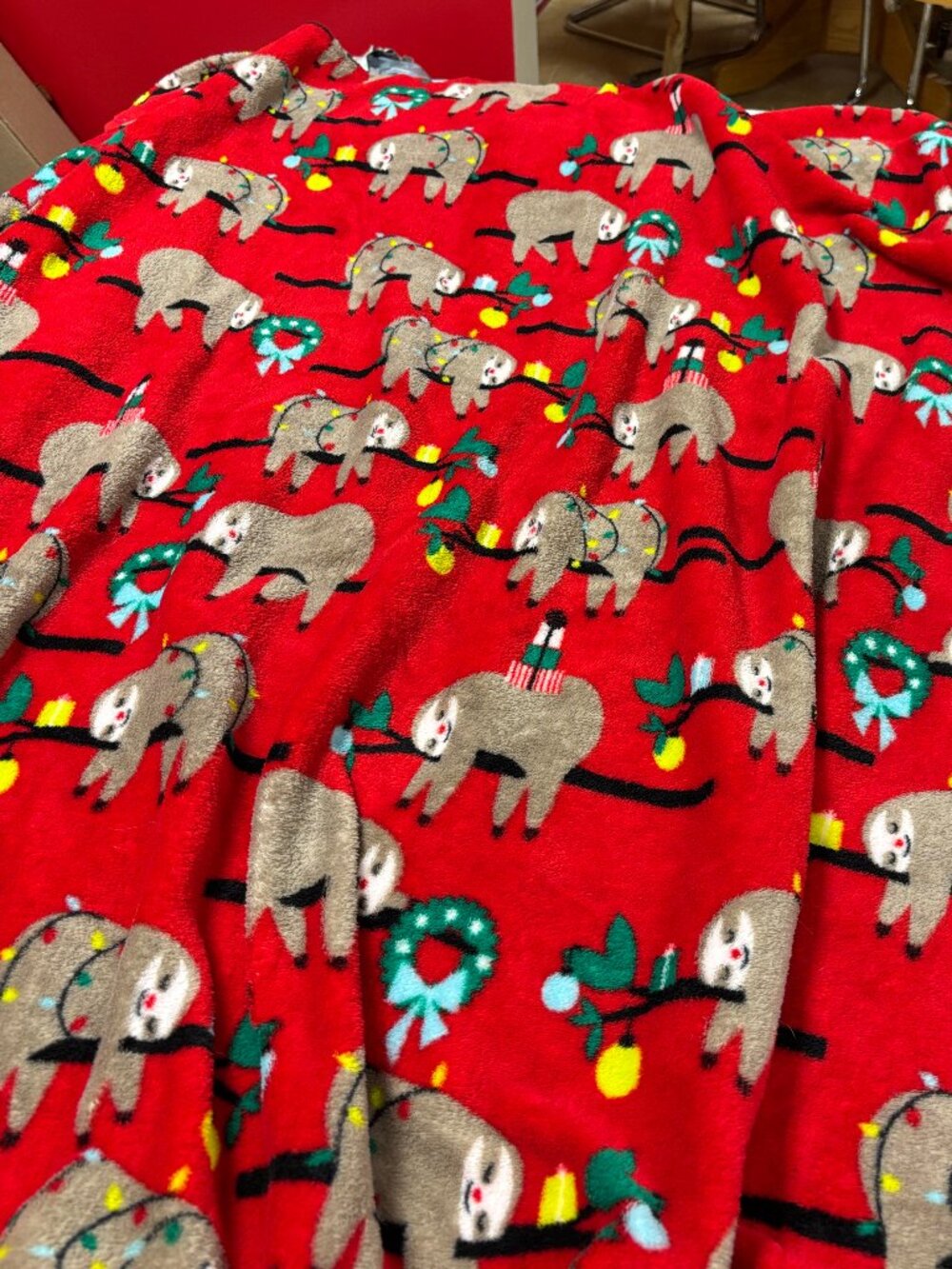 46" x 60" SLOTH Christmas Throw - Fleece - Washed, not used